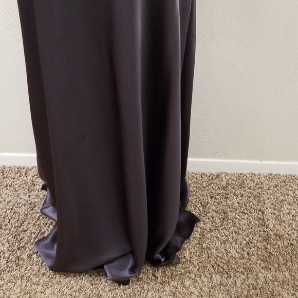 Exquisite Metallic Gown - Picture 3 of 7